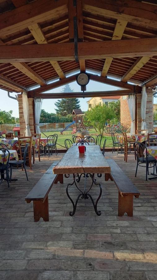 לורטו Casale Papa Country Village מראה חיצוני תמונה