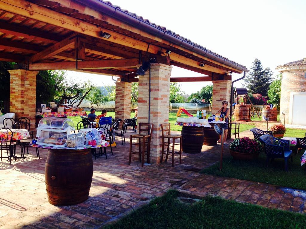 לורטו Casale Papa Country Village מראה חיצוני תמונה